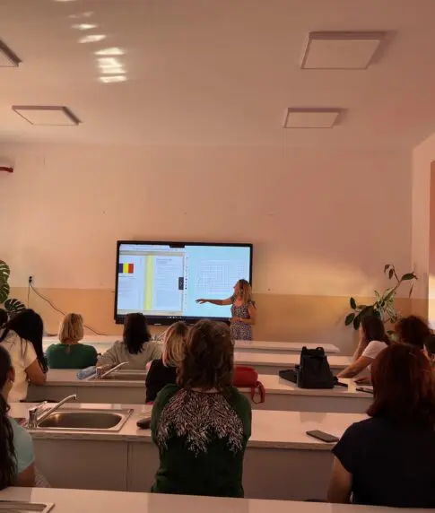 Şcoala Gimnazială Tichilești